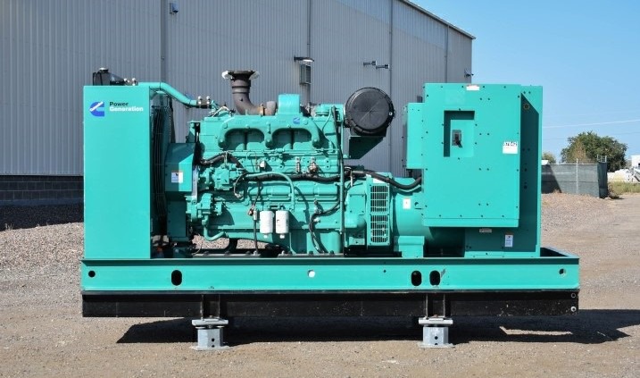 平坝发电机出租-教您发电机厂家该如何选购