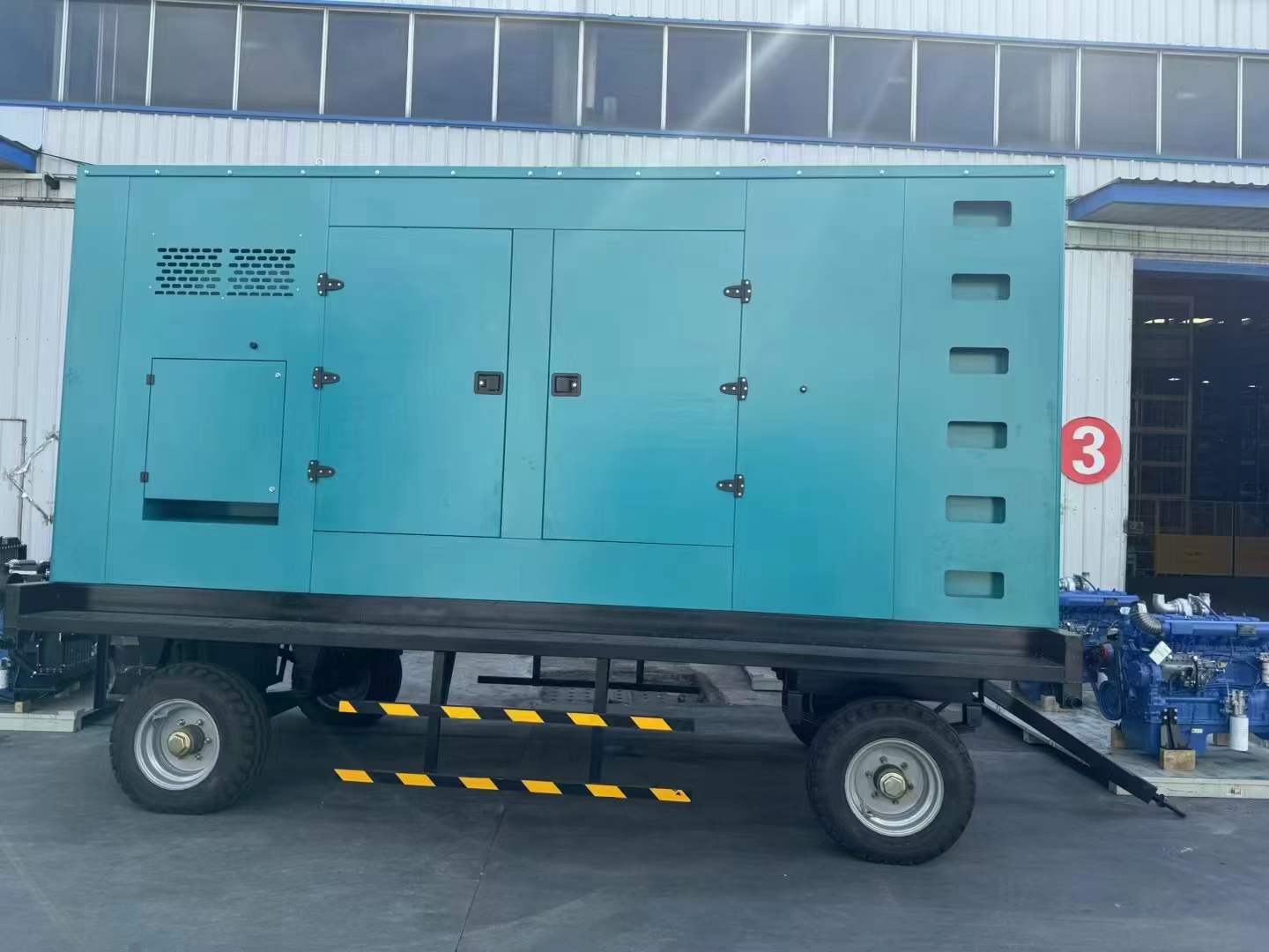 平坝机油滤清器堵塞后，发动机还能继续使用吗？